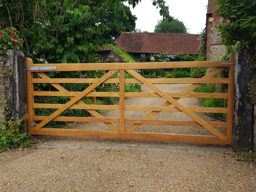 lf-fencing-entrance-gates-43-min