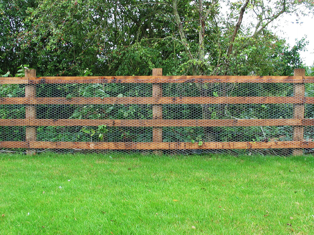 lf-fencing-post-and-rails-2