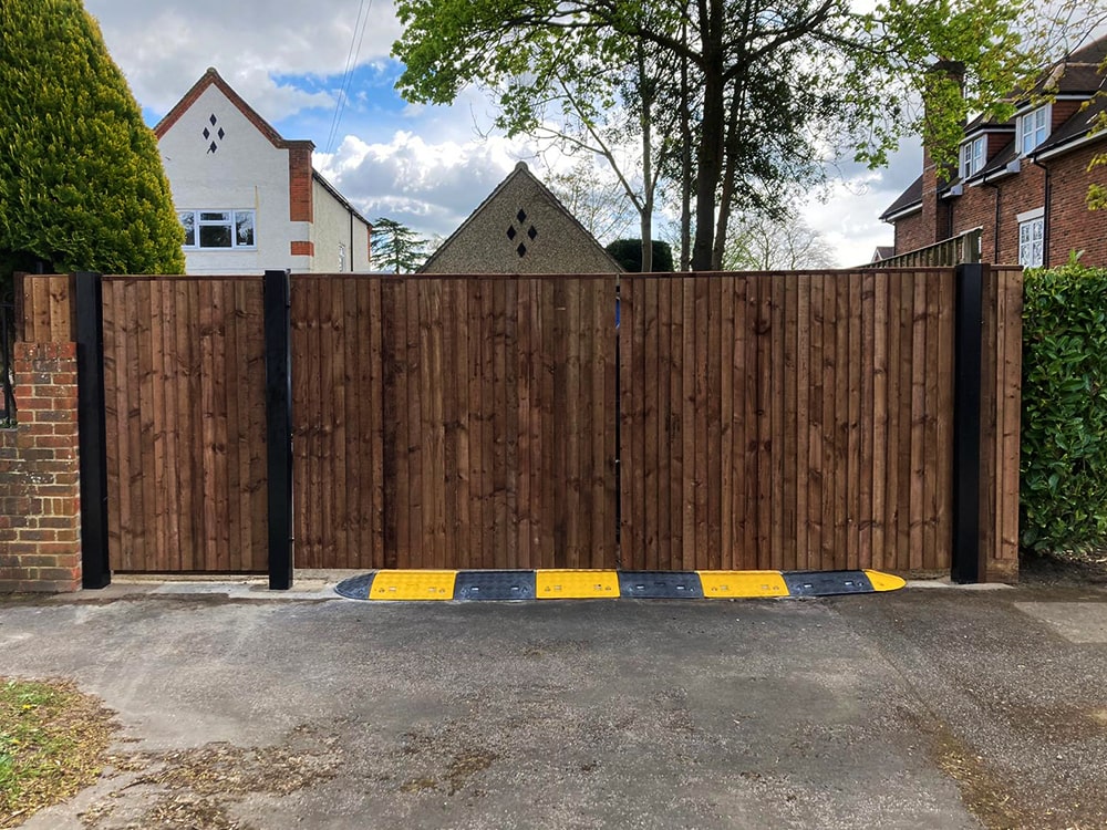 lf-fencing-security-gates-2-min