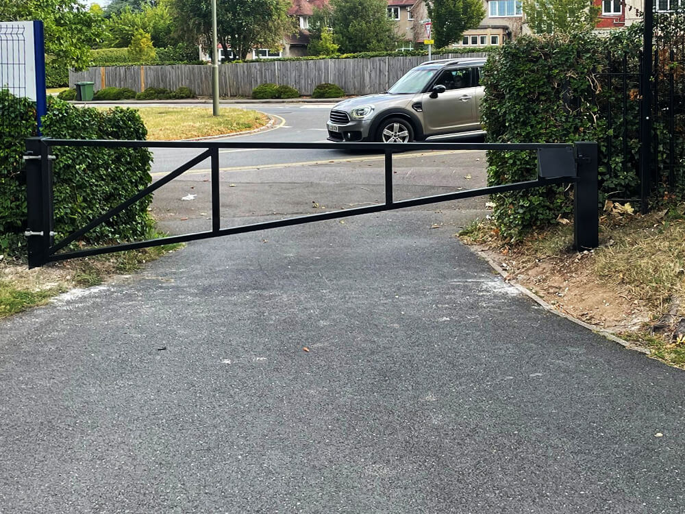 lf-fencing-security-gates-6